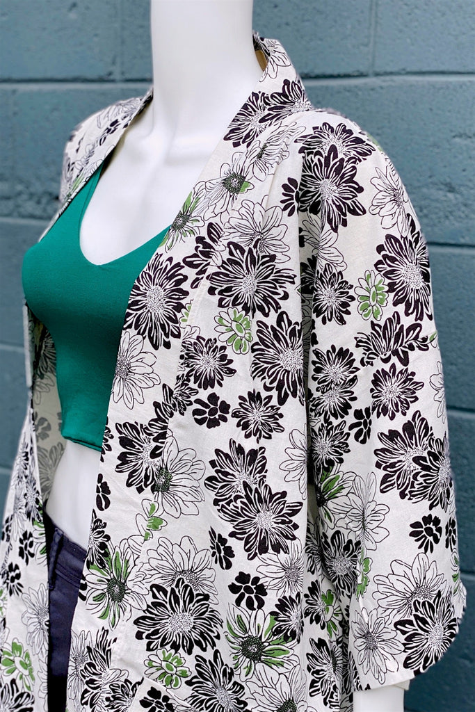 Modern Kimono Cardigan | Flowers - 3/4 sleeves, cardigan, clothing, comfy, ethnic, flowers, fun, graphic pattern, jacket, Kimono, new, new clothing, PATTERN - Wander Emporium