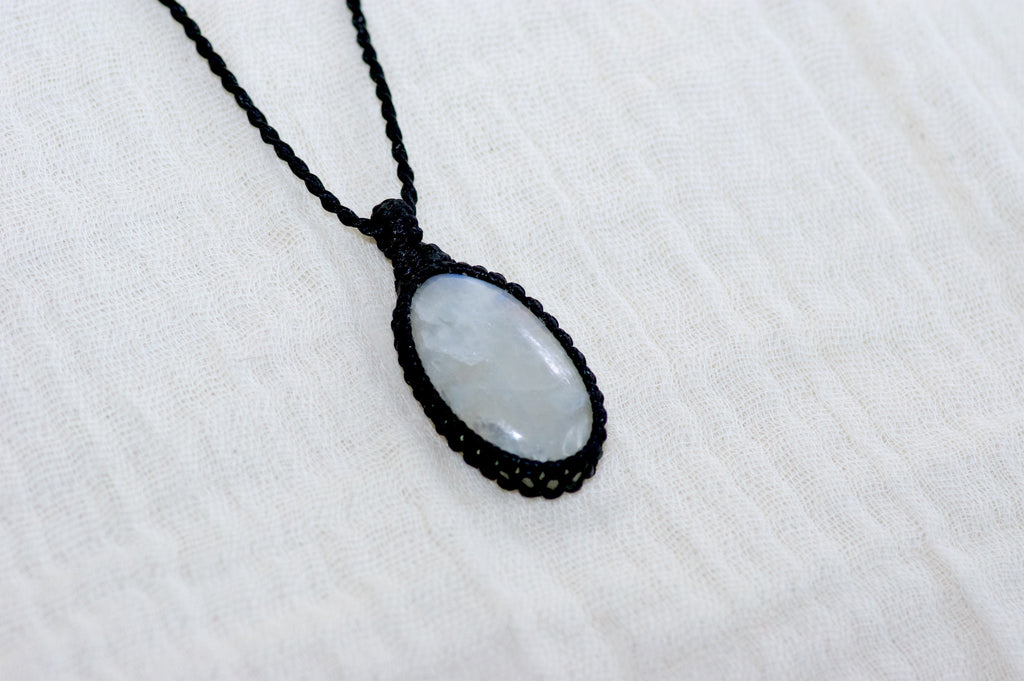 Mooonstone Necklace - calming, healing stones, intuition, jewelry, moonstone, necklace, soothing, spiritual connection - Wander Emporium