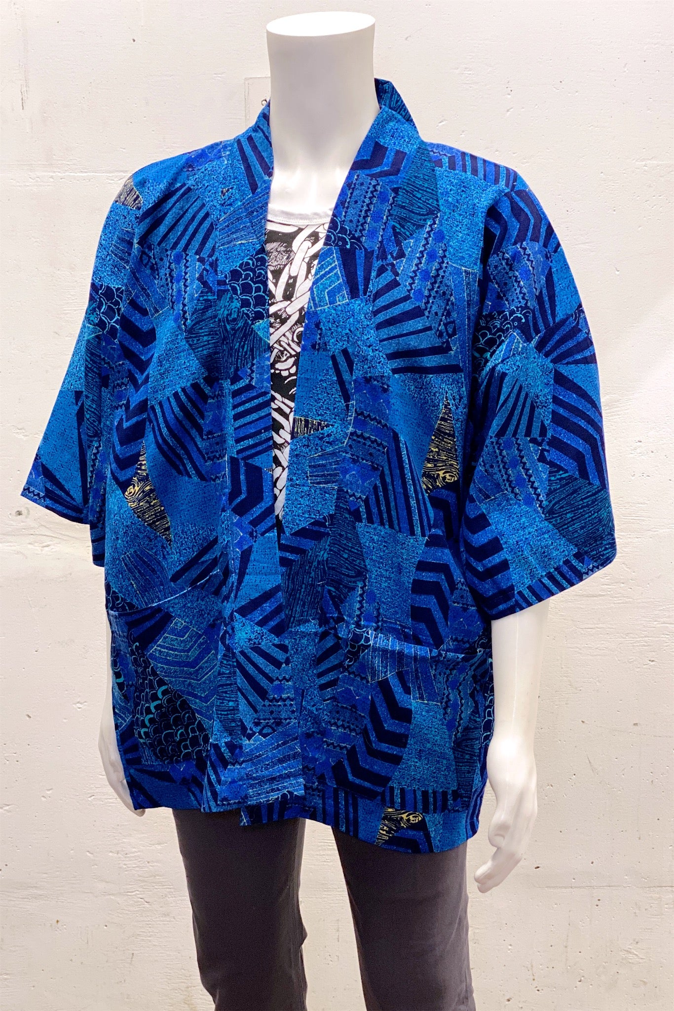 Blue and white kimono jacket best sale