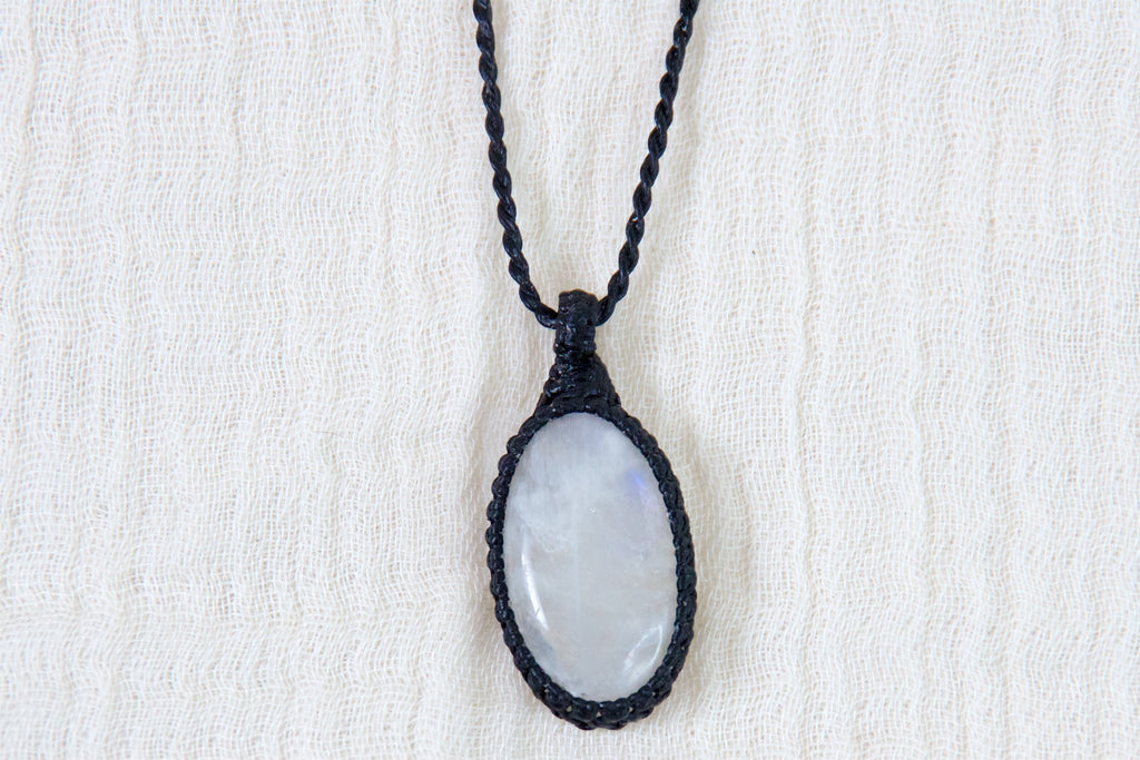 Mooonstone Necklace - calming, healing stones, intuition, jewelry, moonstone, necklace, soothing, spiritual connection - Wander Emporium