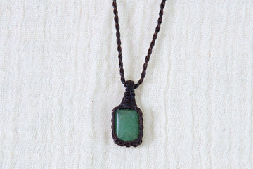Aventurine Necklace - aventurine, creativity, delicate, healing stones, jewelry, necklace, small - Wander Emporium