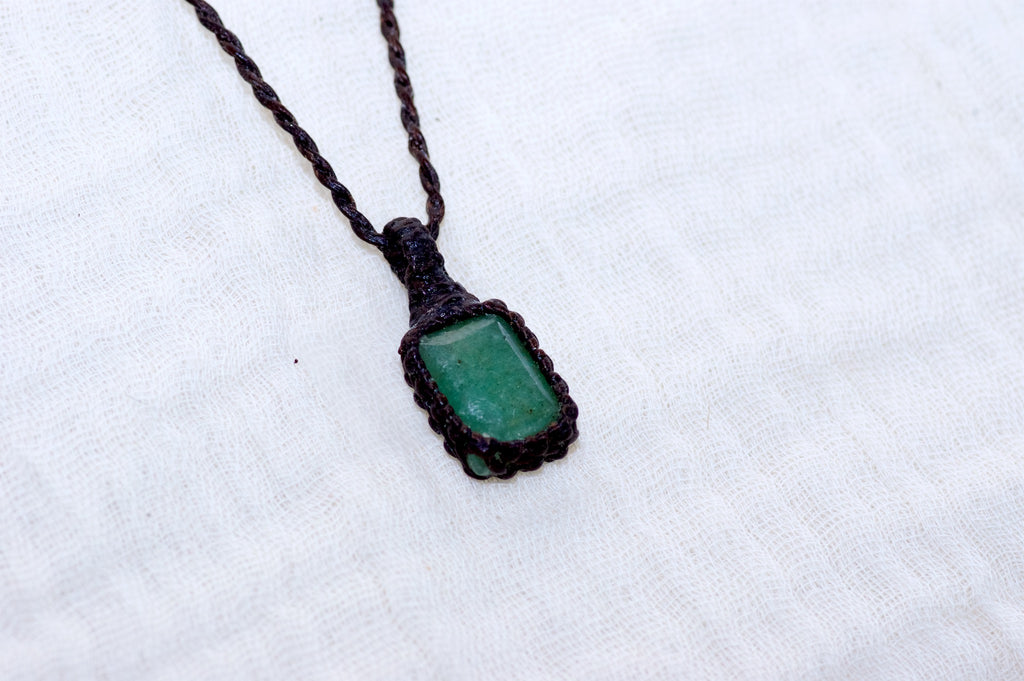 Aventurine Necklace - aventurine, creativity, delicate, healing stones, jewelry, necklace, small - Wander Emporium